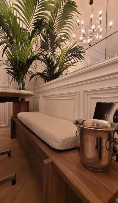 Appartement Elegant In Montmartre By An Architect