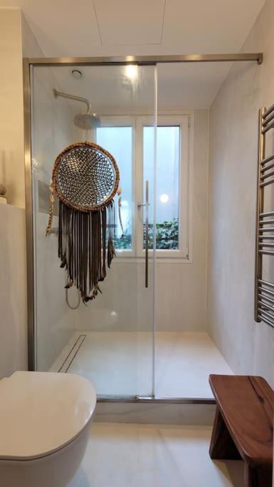 Elegant In Montmartre By An Architect